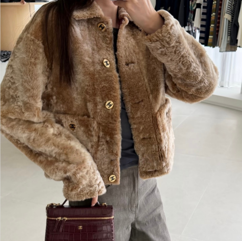 New Fashion Women's CC Lapel Faux Fur Short Coat CQQ1326100809
