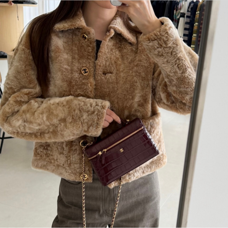 New Fashion Women's CC Lapel Faux Fur Short Coat CQQ1326100809