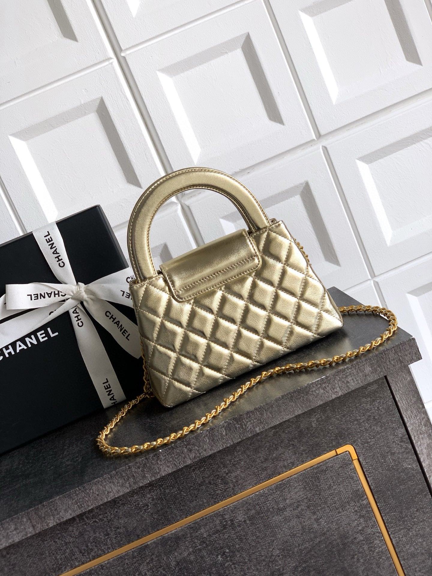 CC 25A nano 19cm kelly shopper bag metallic gold lambskin gold hardware