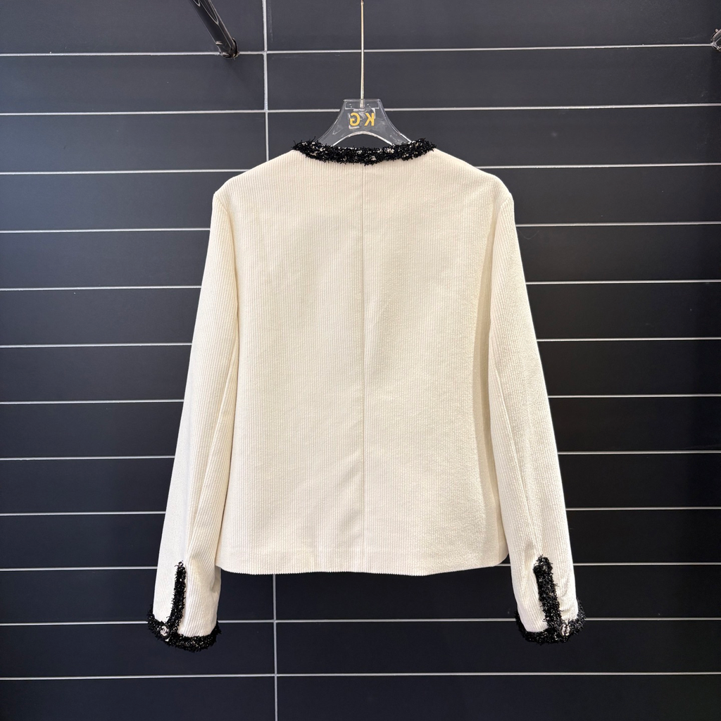 New Black and White Women's SweatersXC052026092101