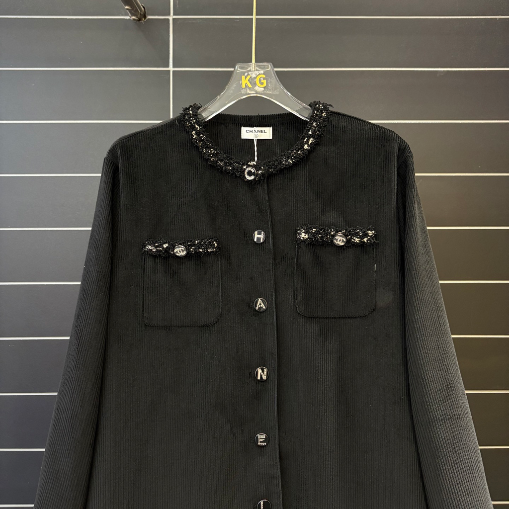 New Black and White Women's SweatersXC052026092101