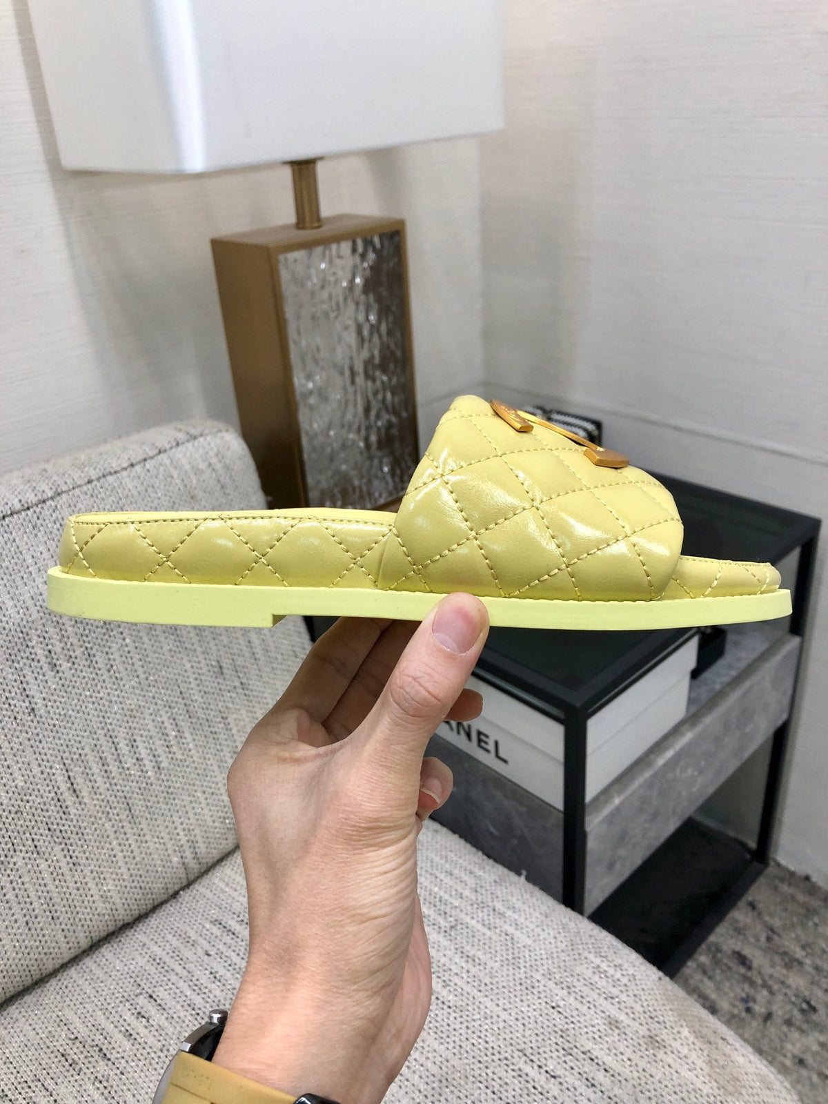 mule sandal 30 lime quilted waxed leather