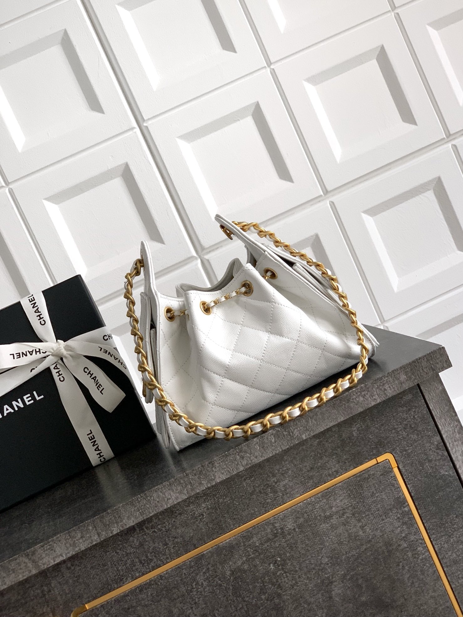CC 25C Hobo Bags 20cm White Grained Calfskin