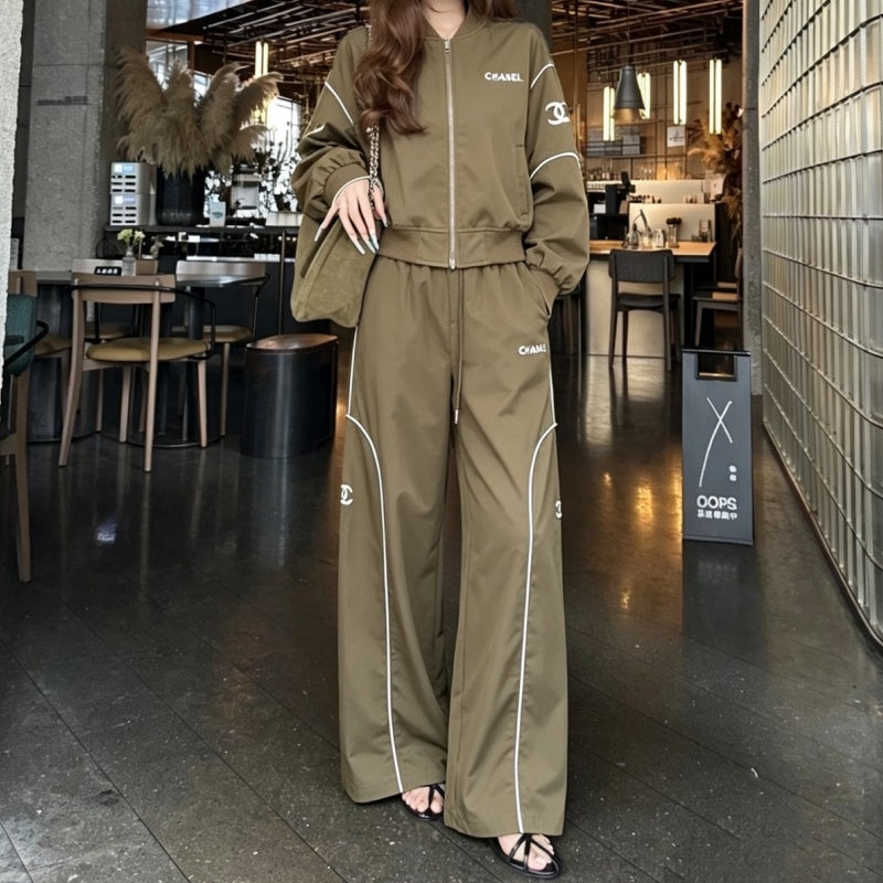 New Fashion Women Embroidered Casual Tracksuit  DM1326091421