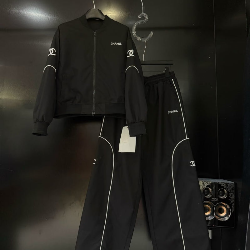 New Fashion Women Embroidered Casual Tracksuit  DM1326091421