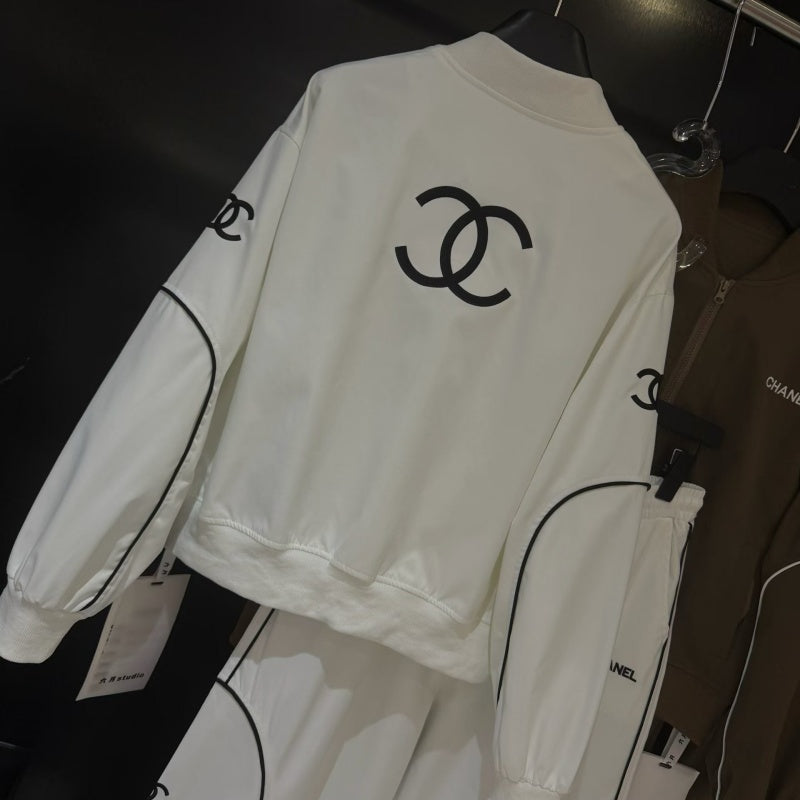 New Fashion Women Embroidered Casual Tracksuit  DM1326091421