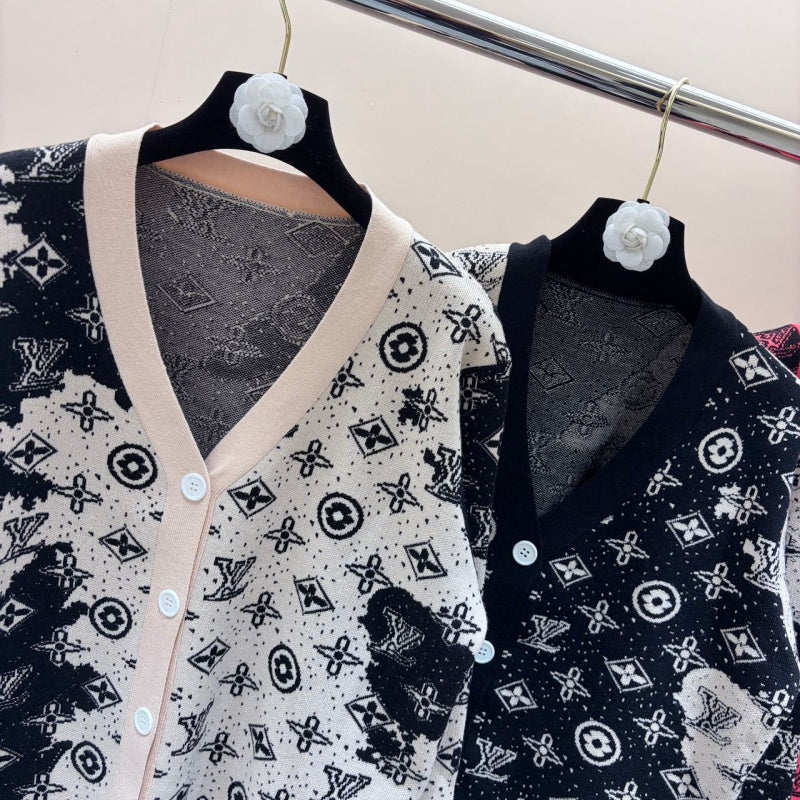 New Fashion Women All Over Print V-Neck Knit Cardigan DM1326091423